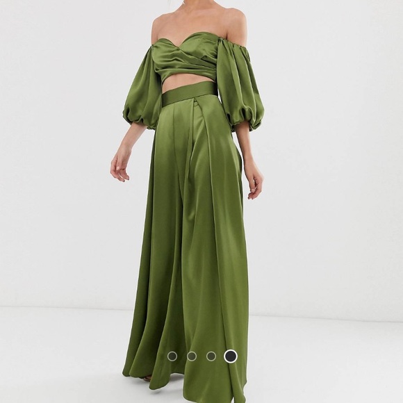 ASOS Edition off the shoulder pleat front crop top - Picture 2 of 9